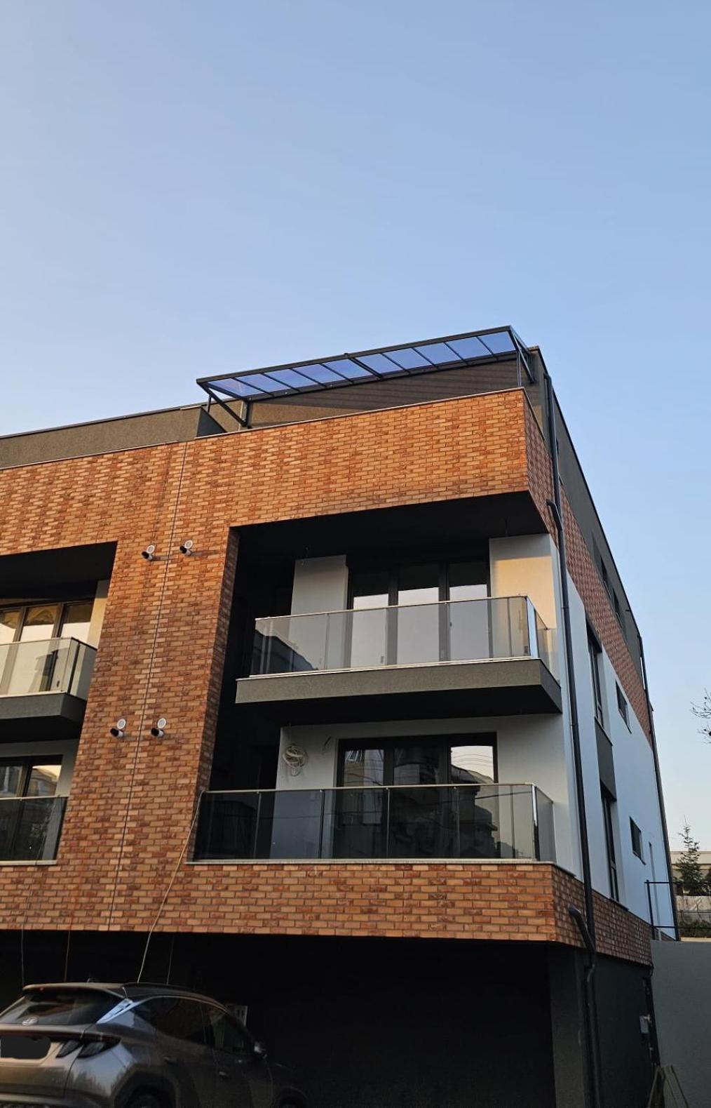 Jacuzzi & Sauna Skyview Apartment