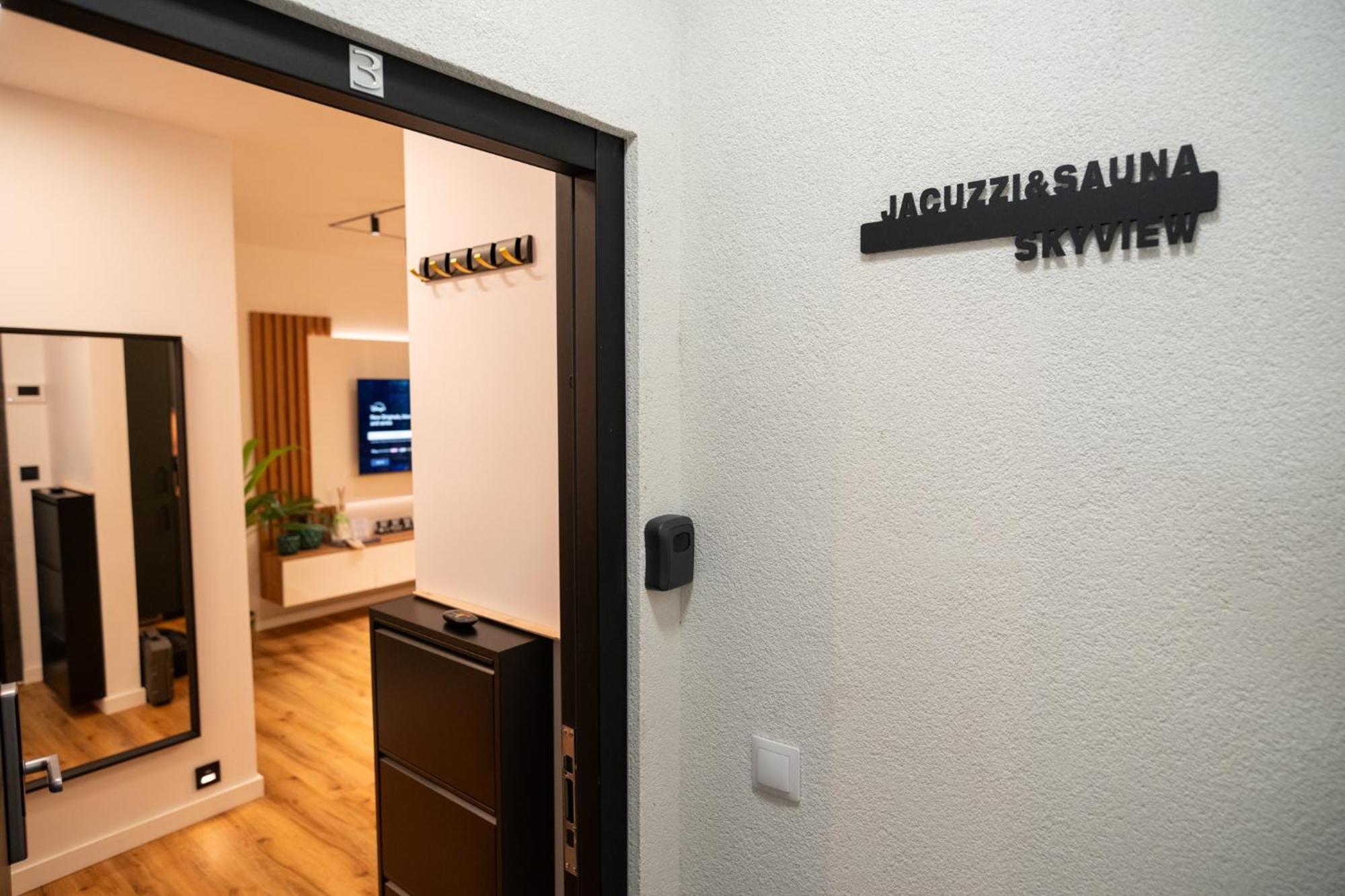 Apartment Jacuzzi & Sauna Skyview Cluj-Napoca