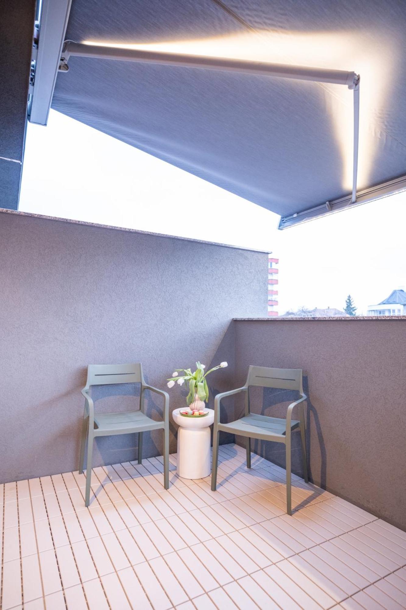 Jacuzzi & Sauna Skyview Apartment Cluj-Napoca